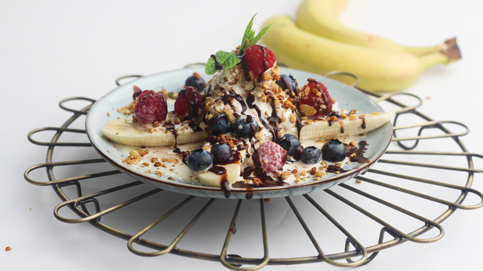 Healthy Banana Split Recipe