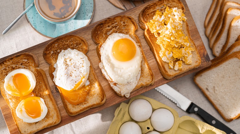 eggs on toast