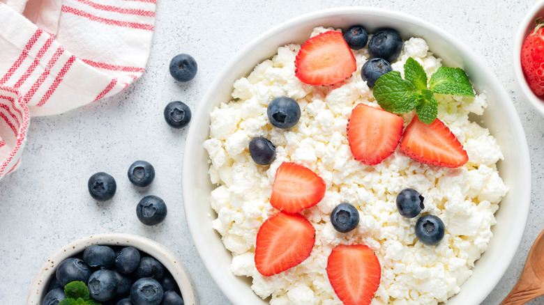 bowl of cottage cheese with fruit