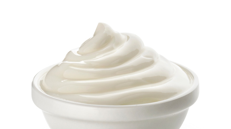 a bowl of plain greek yogurt