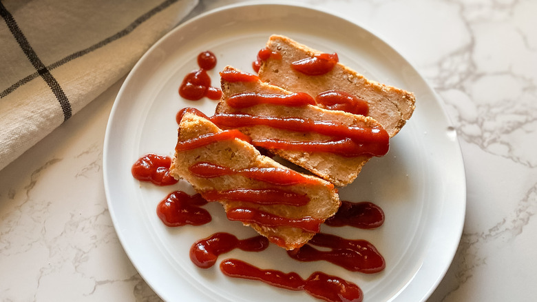 turkey meatloaf on a plate 