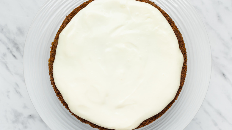 frosting on carrot cake 
