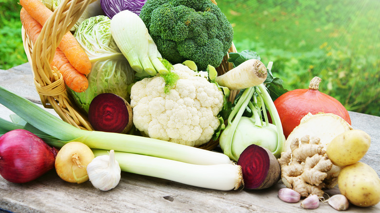 a variety of healthy vegetables