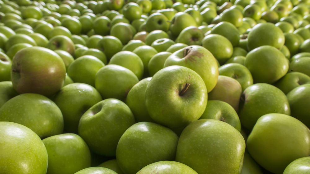 green apples