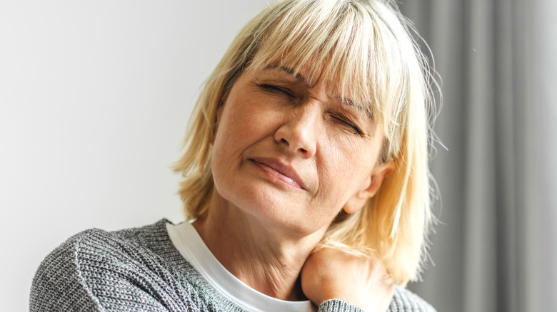 woman with neck pain