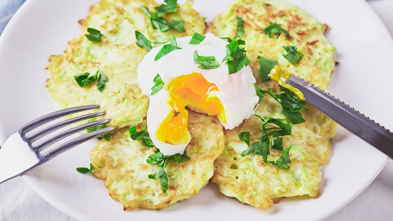 poached egg with zucchini pancakes