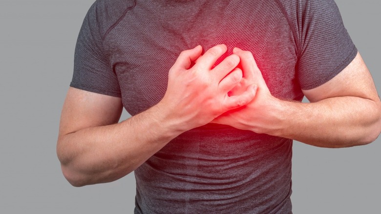 If You Have Sudden Sharp Pain In Your Chest That Disappears Quickly, It  Could Be This