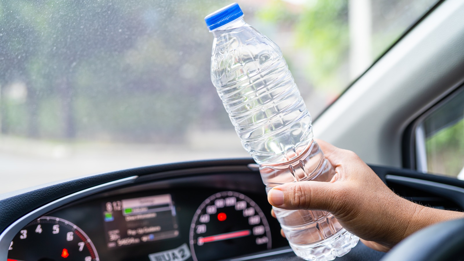 VERIFY: Is it safe to drink bottled water left in hot cars? - WINK News