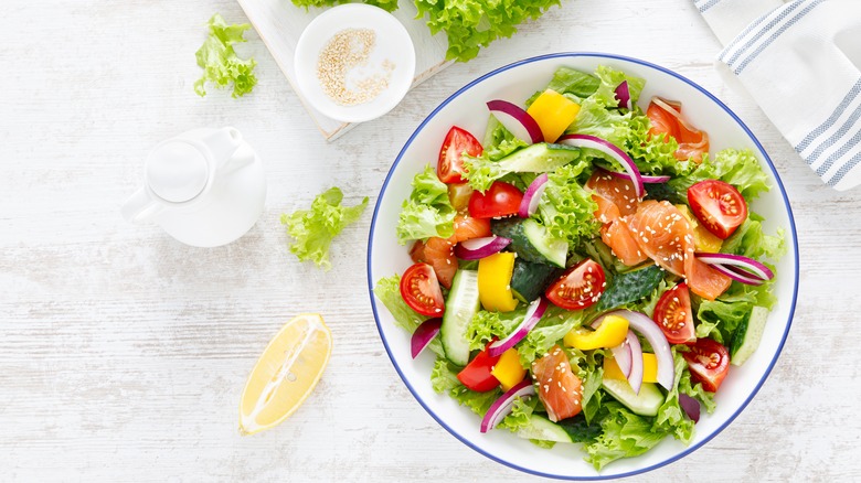 Salmon salad ketogenic meal