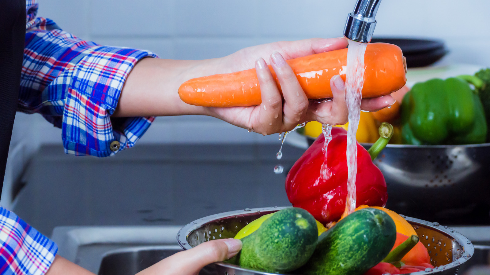 Viral video advises washing fruit and vegetables with soap. Here's why  that's a bad idea.