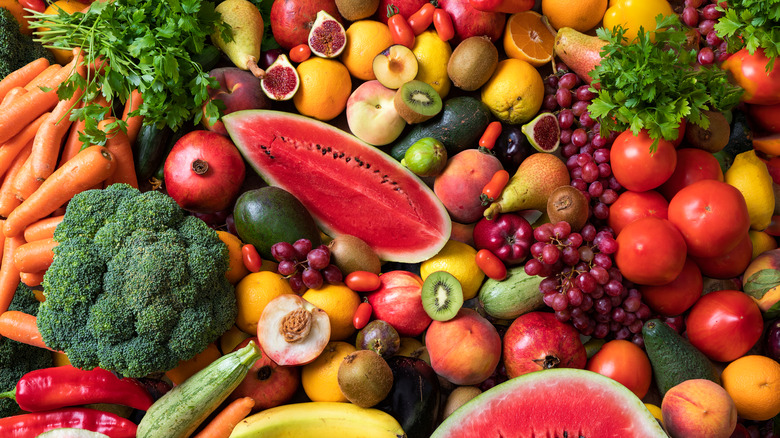 Fruits and vegetables rich in nutrients