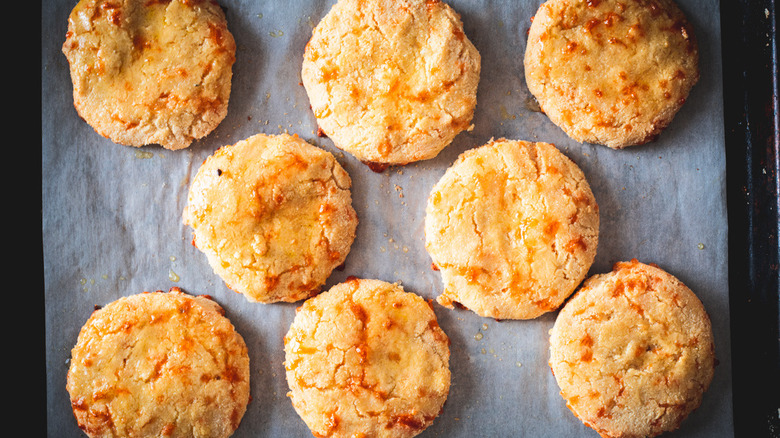 baked biscuits on baking sheet