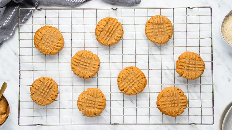 peanut butter cookies on rack