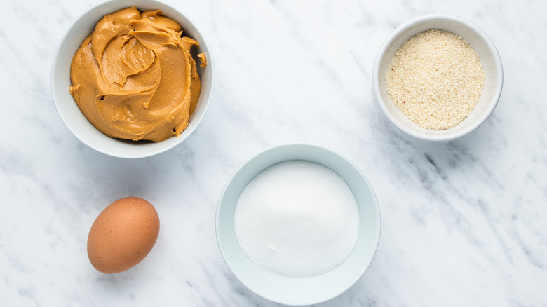 peanut butter cookie ingredients