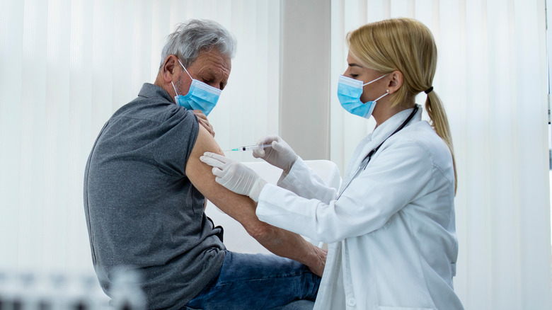 older patient getting vaccine 