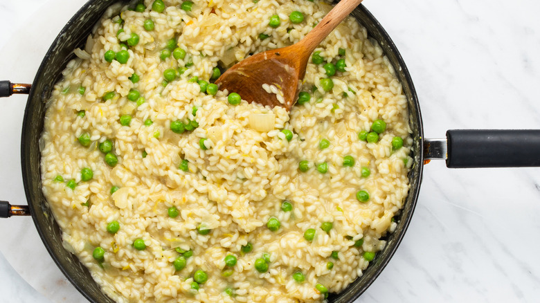 risotto and peas in pan 