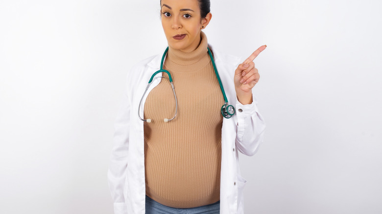 Pregnant doctor saying no