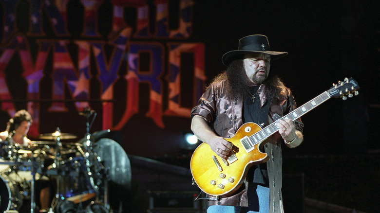 Gary Rossington playing guitar