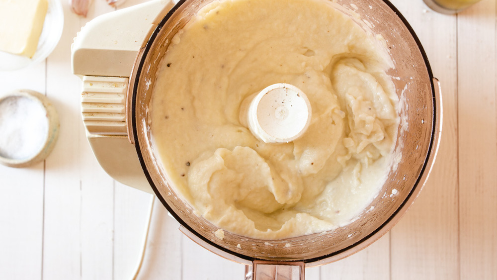 creamy cauliflower in blender