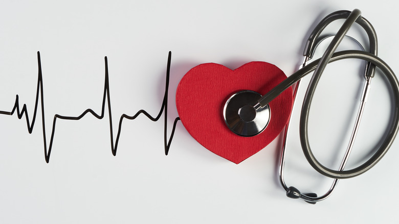 Stethoscope measuring heart beats 