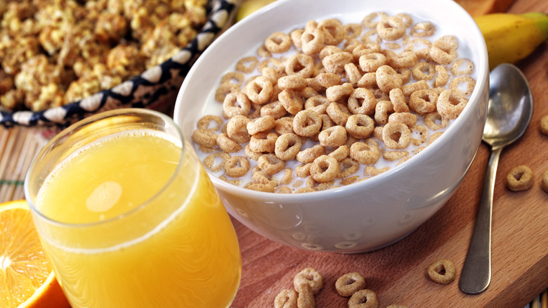 Cereal and juice 