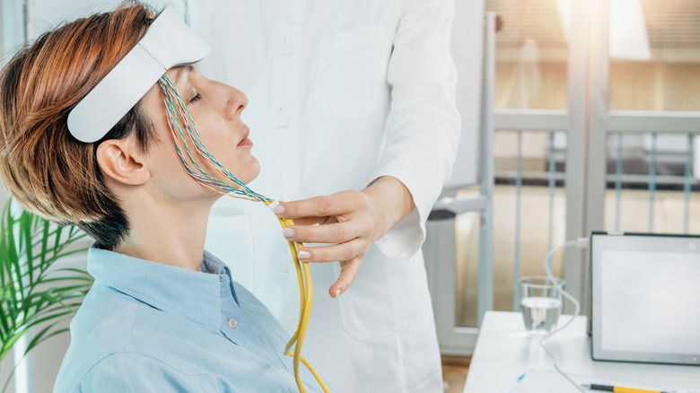 woman getting biofeedback therapy