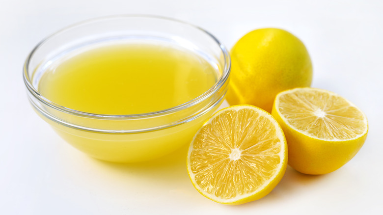 Lemon and lemon juice