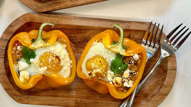 peppers stuffed with eggs