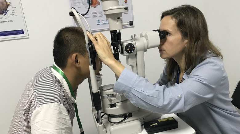 Dr. Annette Giangiacomo seeing a patient