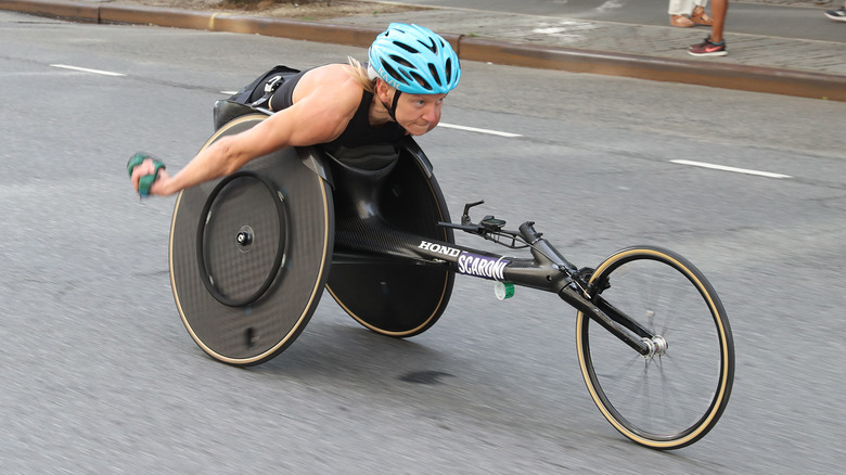 Susannah Scaroni racing in wheelchair