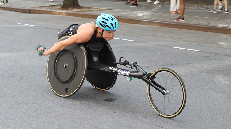 Susannah Scaroni racing in wheelchair