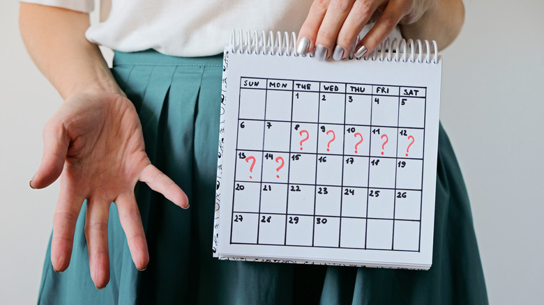missed menstruation days on calendar