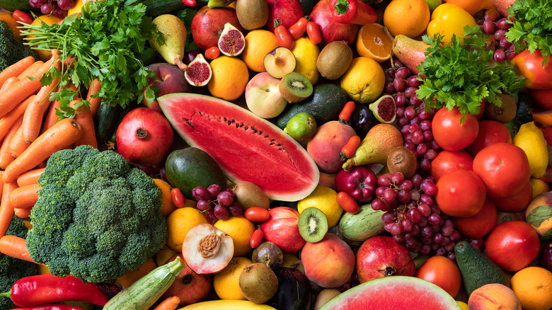 raw fruit and vegetables grouped together