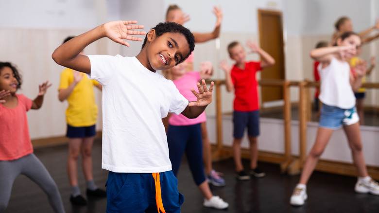 Group of kids in dance class