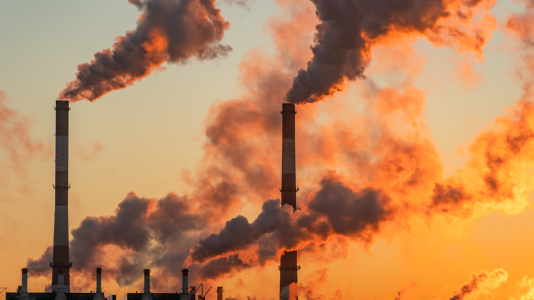 smoke stack emitting smoke 