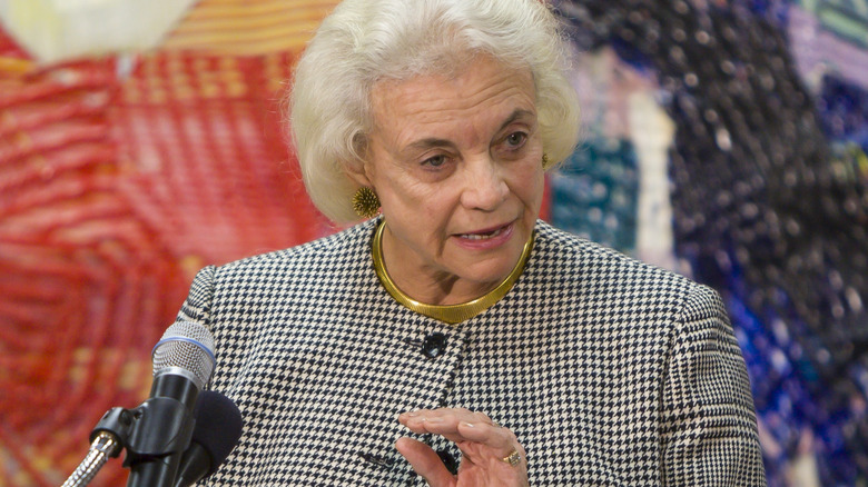 Sandra Day O'Connor speaking at event