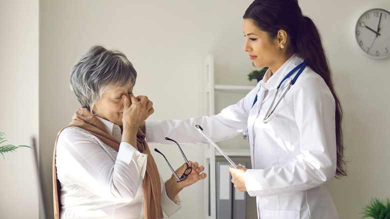 Patient with eye pain 