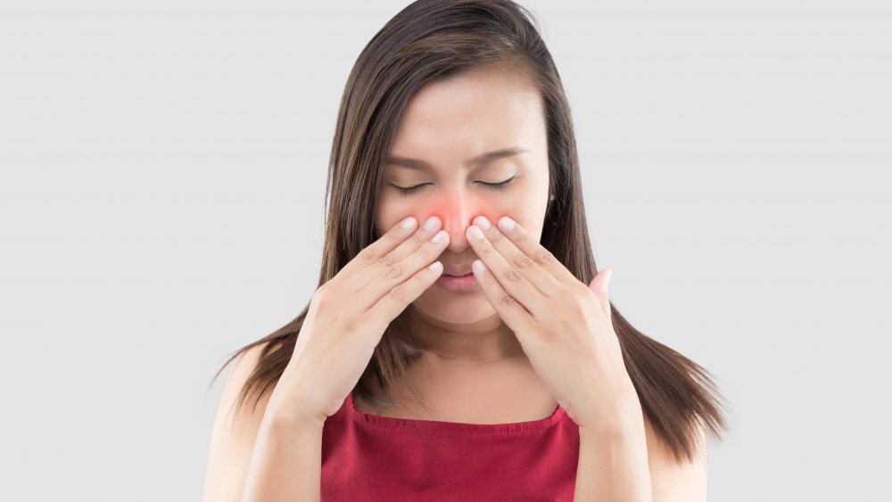 woman with stuffy nose