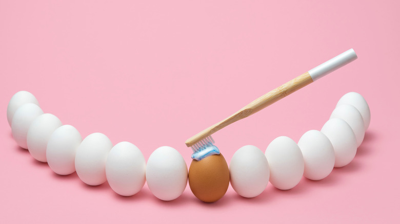 Example of tooth enamel using eggs