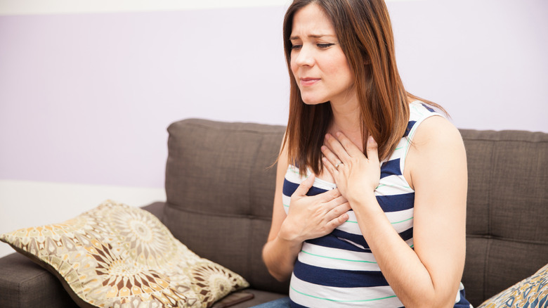 Pregnant woman with heartburn
