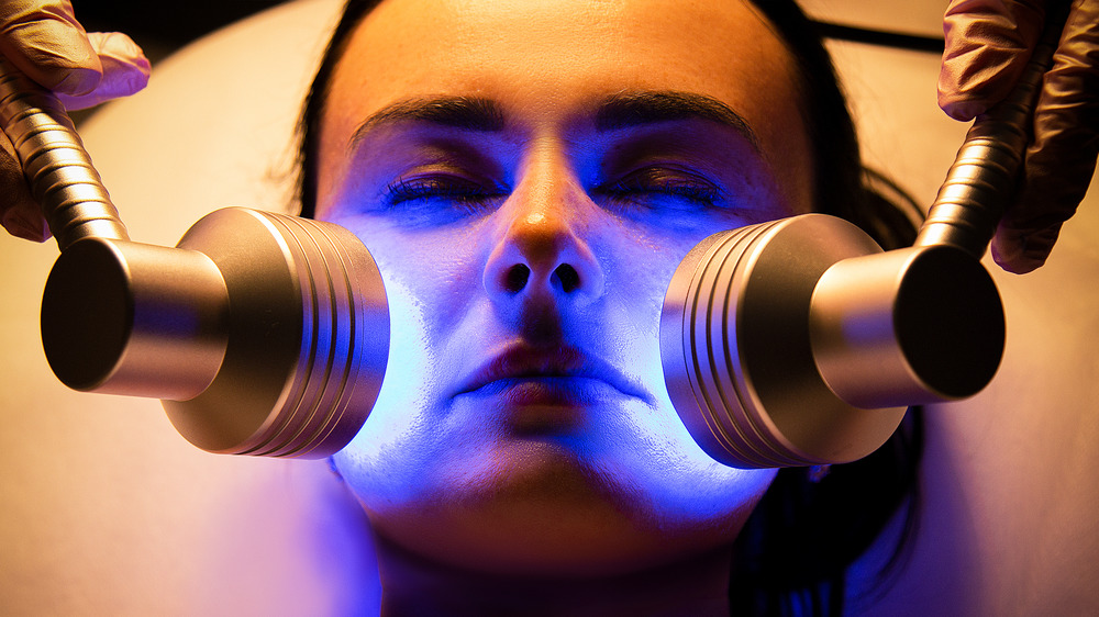 blue light therapy