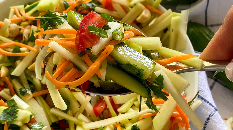 papaya and carrot salad