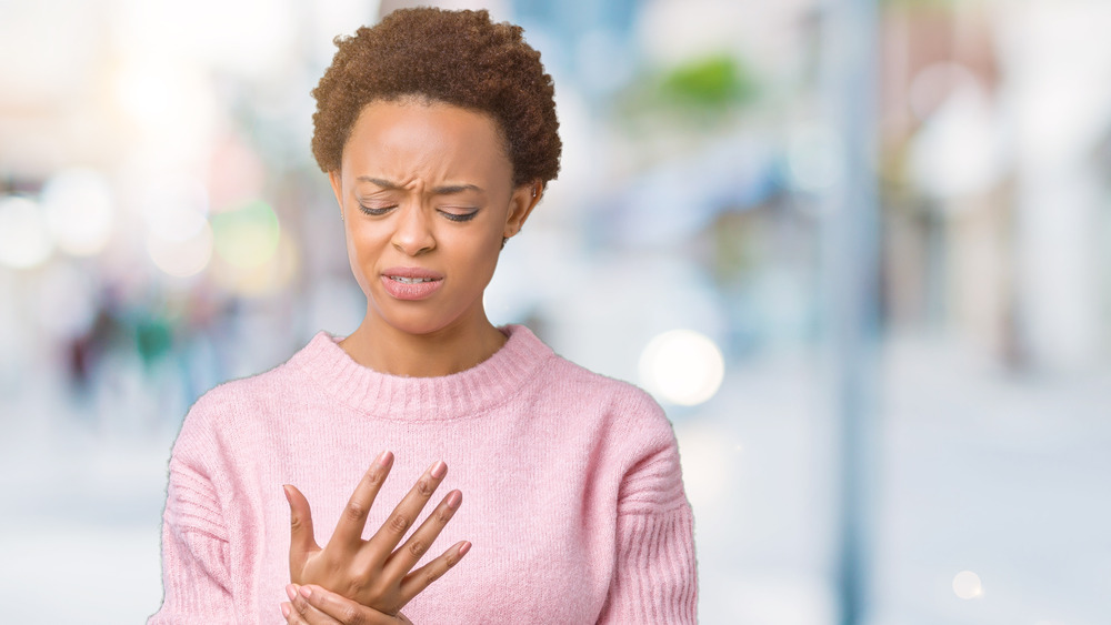 woman with hand pain