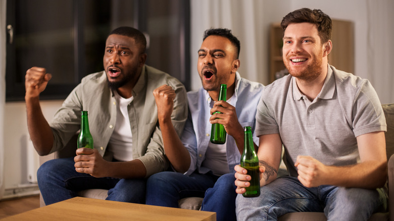 men drinking beer