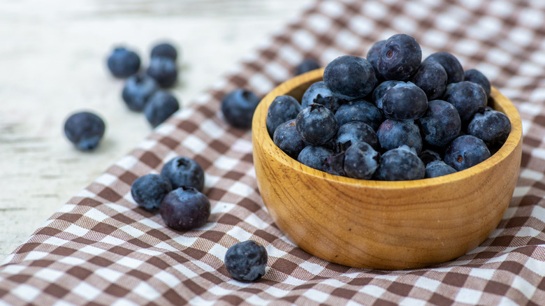 Bowl of fresh blueberries