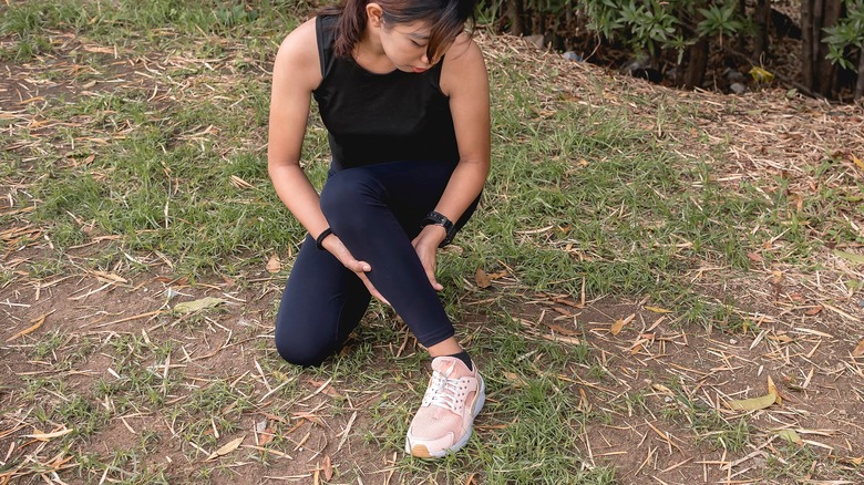 woman with shin splints