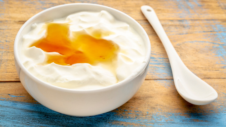 greek yogurt and honey