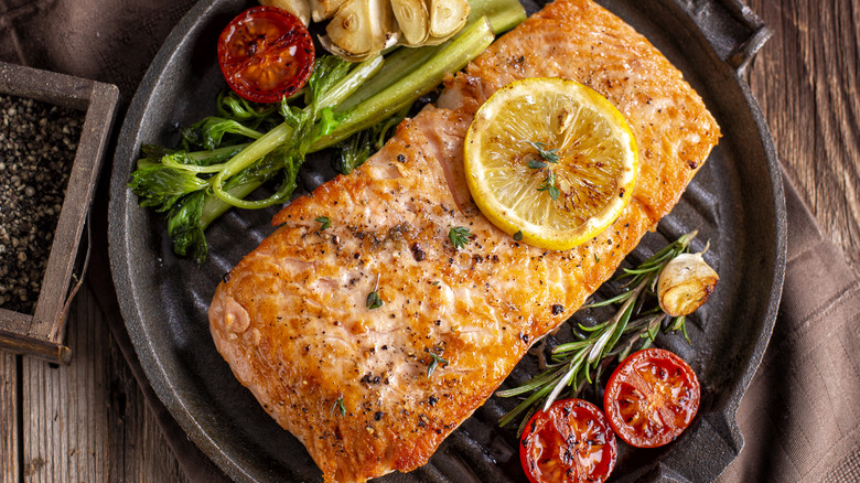 plate of salmon and vegetables