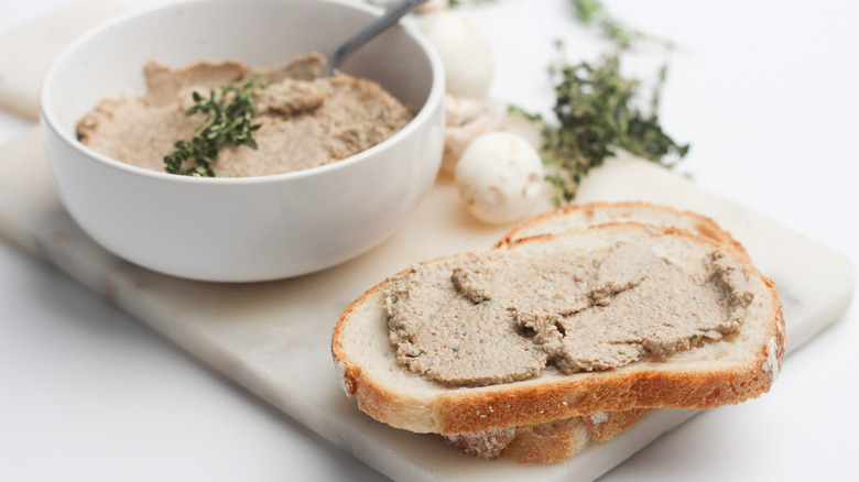 Pate on bread with pate bowl