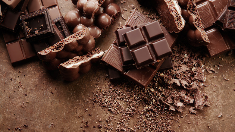 dark chocolate bar squares